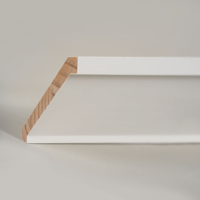 소나무 크라운 몰딩(필러 프라이머 & 펄 화이트) 3/5' x 4 1/4'